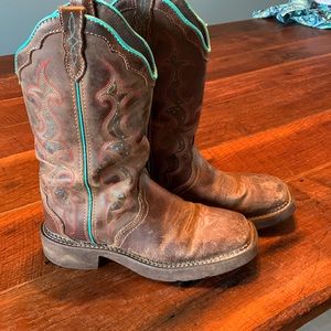 Justin Women’s Gypsy 12” Cowboy Boots size 6.5